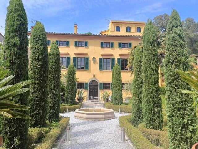Villa in vendita a Lucca