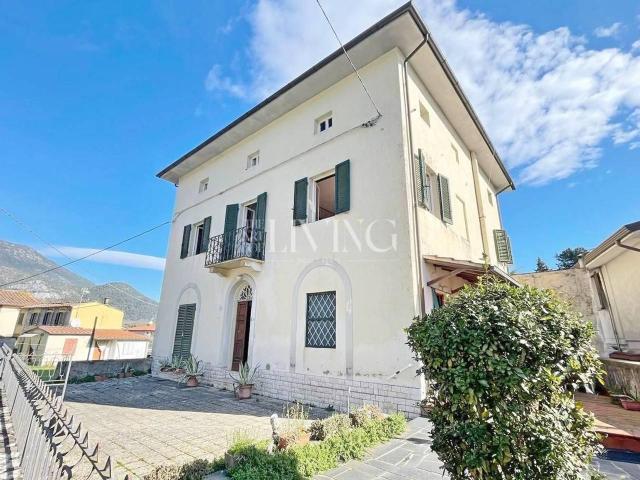 Villa in vendita a Lucca