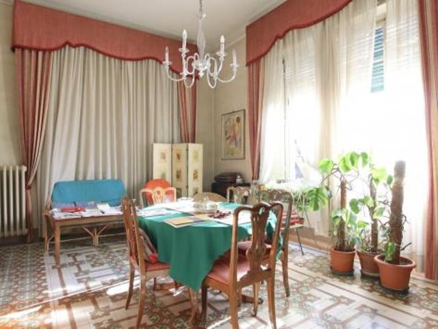 Villa in vendita a Lucca