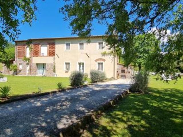 Villa in vendita a Lucca