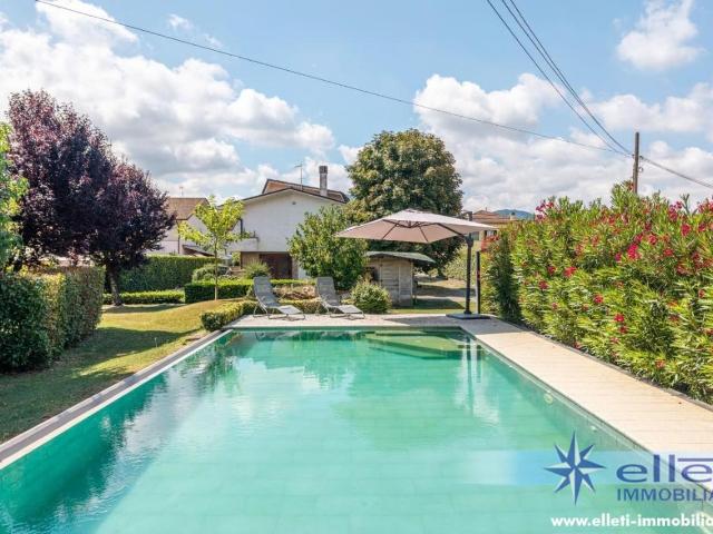 Villa in vendita a Lucca