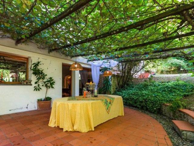 Villa in vendita a Lucca