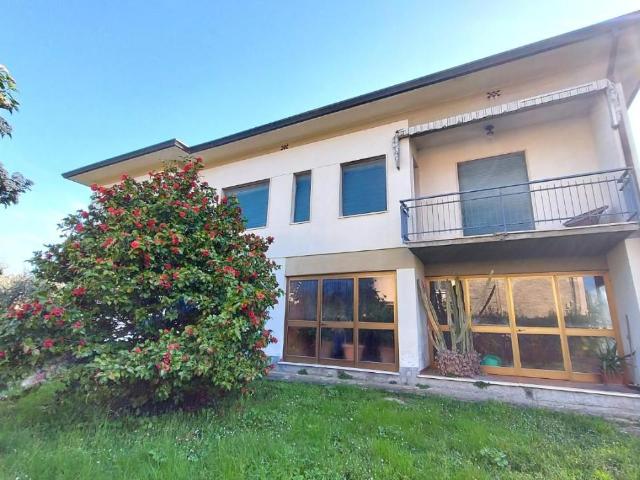 Villa in vendita a Lucca