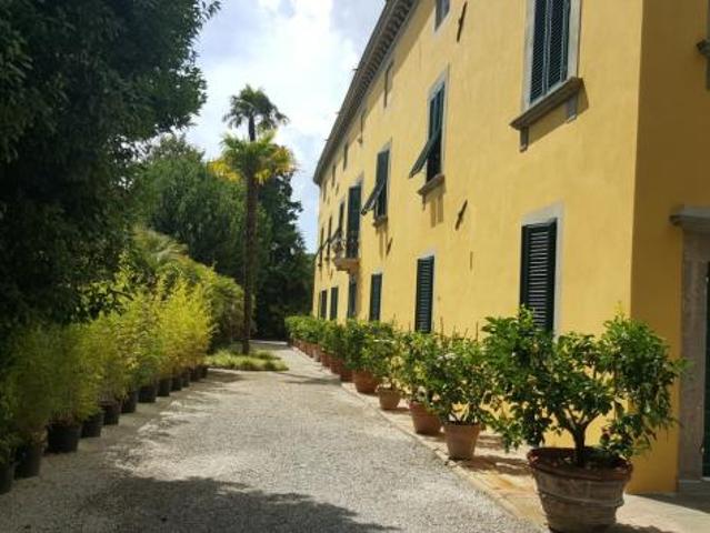 Villa in vendita a Lucca