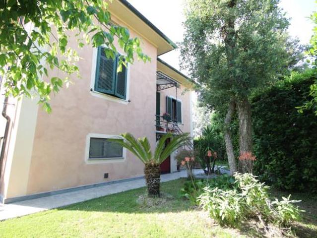 Villa in vendita a Lucca