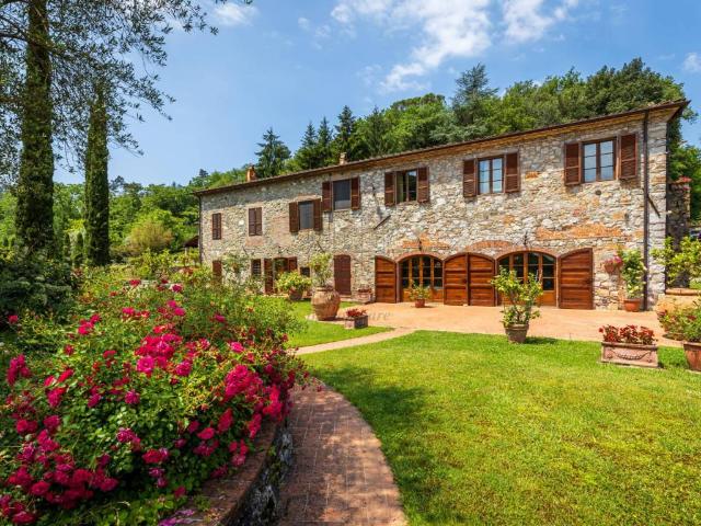 Villa in vendita a Lucca LU