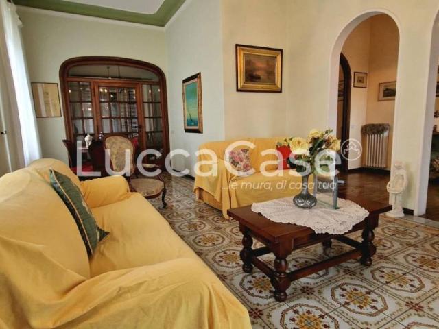 Villa in vendita a Lucca LU