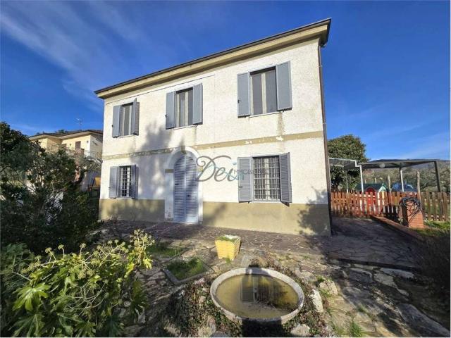 Villa in vendita a Lucca LU