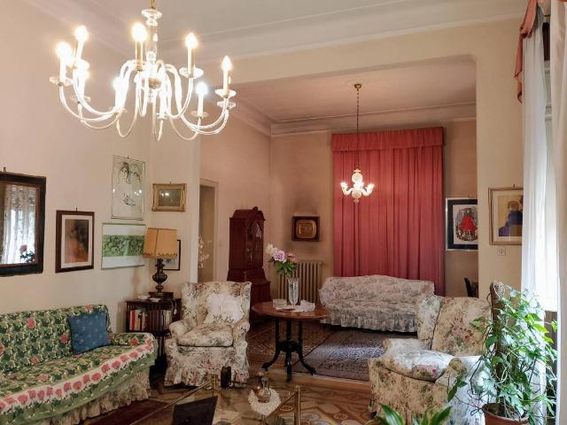 Villa in vendita a Lucca LU