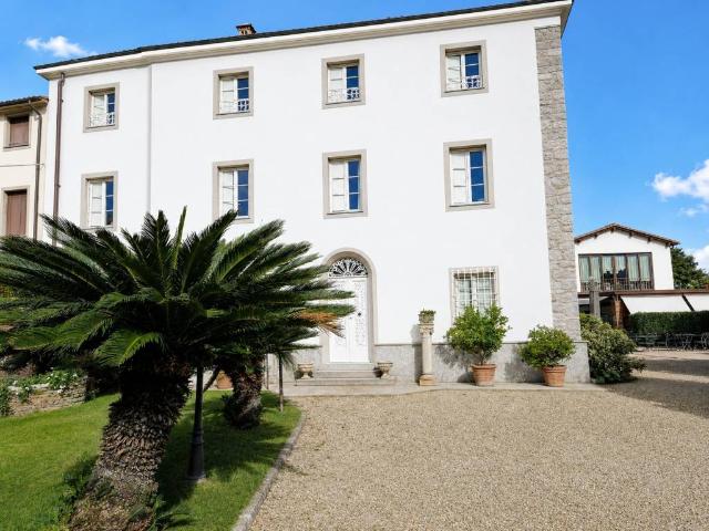 Villa in vendita a Lucca LU