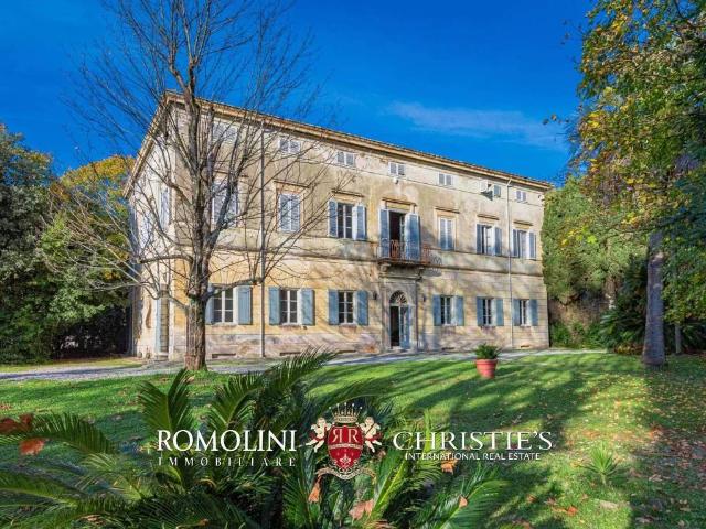 Villa in vendita a Lucca LU