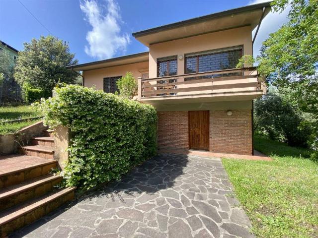Villa in vendita a Lucca LU