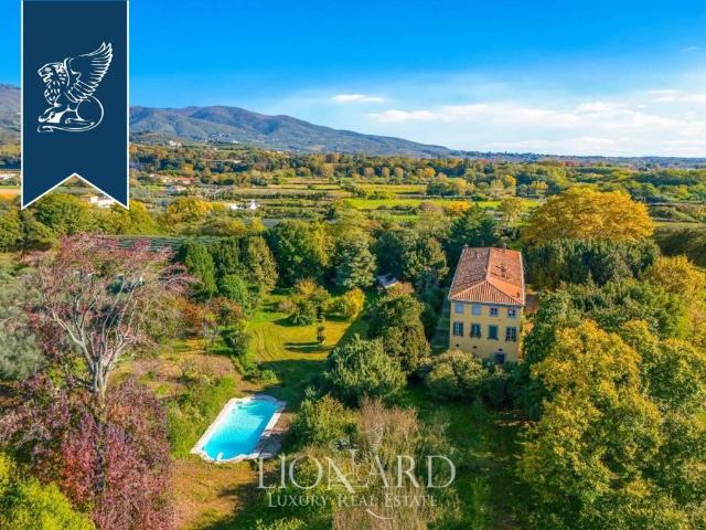 Villa in vendita a Lucca LU