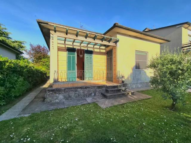Villa in vendita a Lucca LU