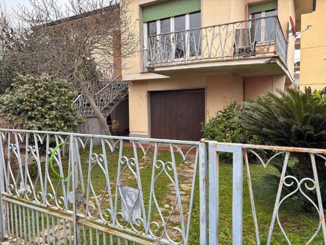 Villa in vendita a Lucca LU
