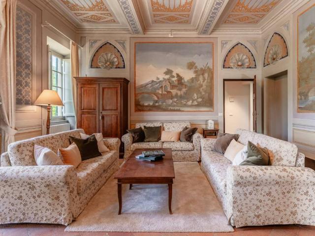 Villa in vendita a Lucca LU