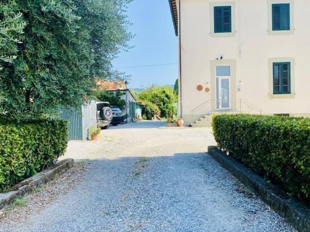 Villa in vendita a Lucca LU