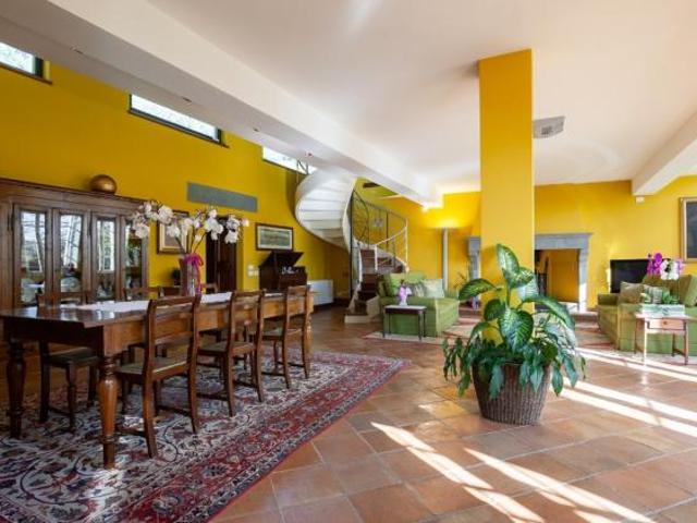 Villa in vendita a Lucca