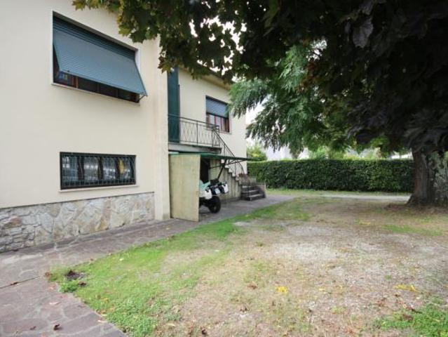 Villa in vendita a Lucca