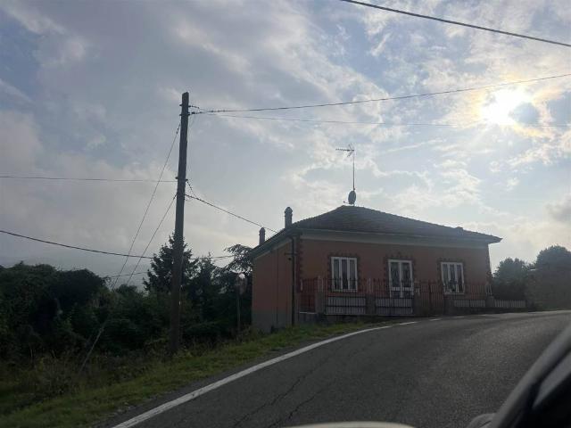 Villa in vendita a Lugagnano Val d'Arda PC