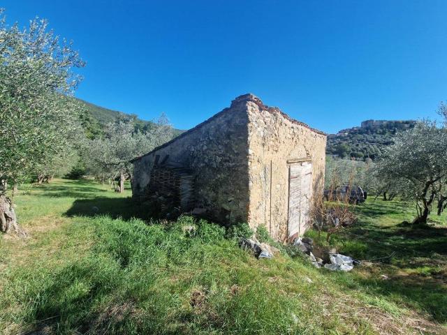 Villa in vendita a Lugnano in Teverina TR