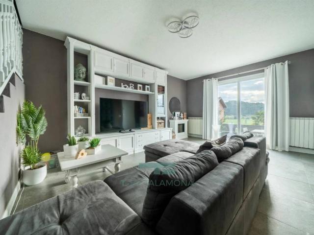 Villa in vendita a Luino VA