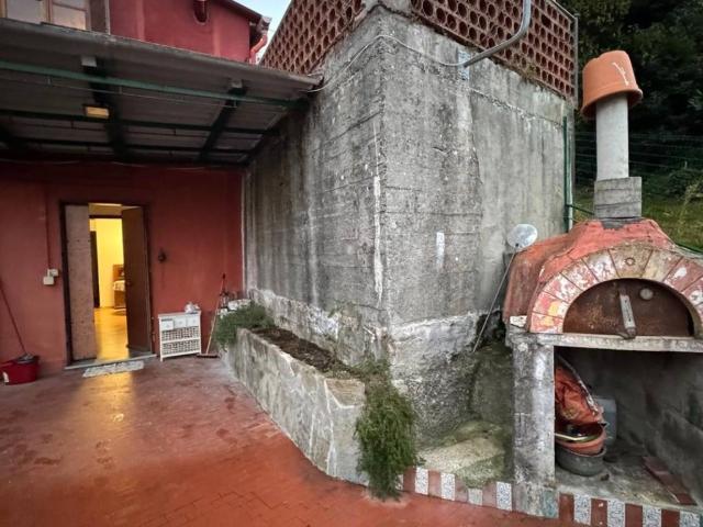 Villa in vendita a Lumarzo GE