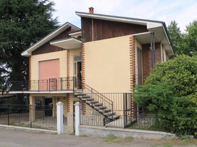 Villa in vendita a Lungavilla PV