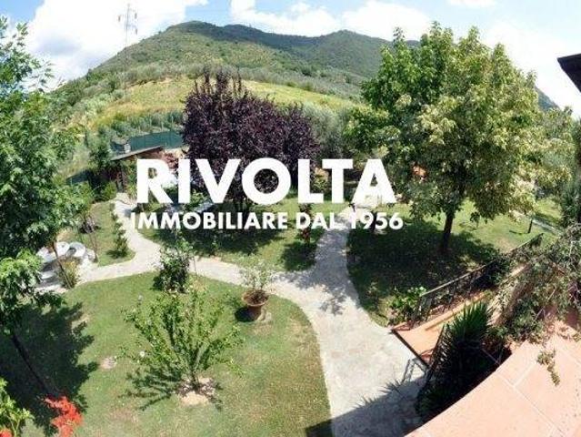 Villa in vendita a Luni SP