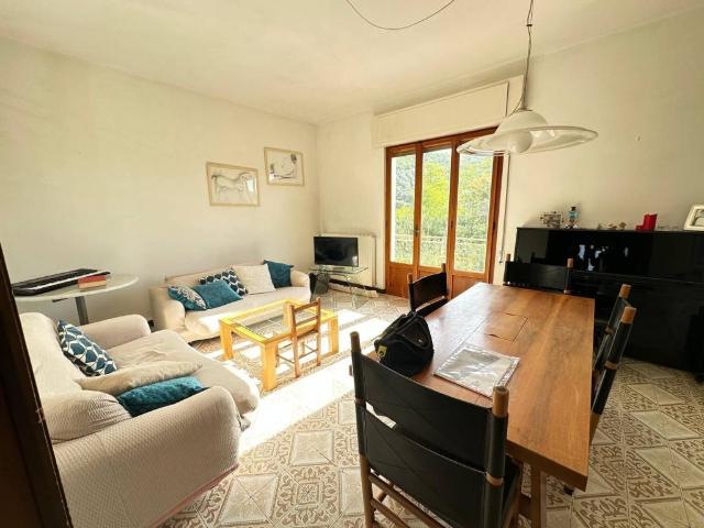Villa in vendita a Luni SP