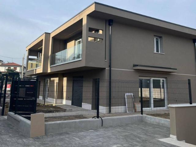 Villa in vendita a Lurago d'Erba CO