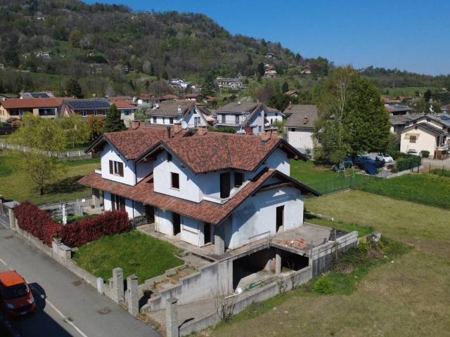 Villa in vendita a Luserna San Giovanni TO