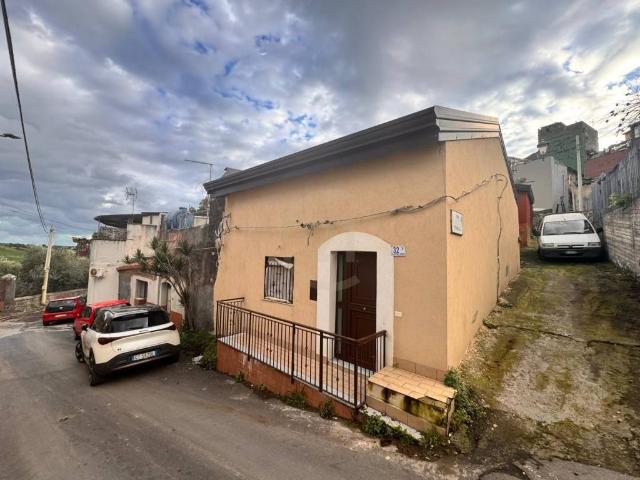 Villa in vendita a Motta Sant'Anastasia CT