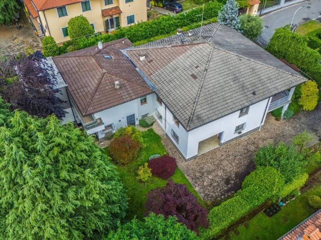 Villa in vendita a Mozzo BG