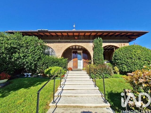 Villa in vendita a Modena