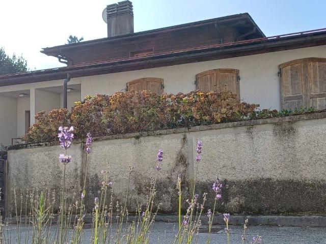 Villa in vendita a Moggio Udinese UD