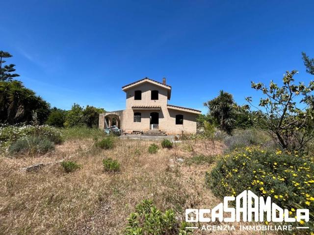 Villa in vendita a Mola di Bari BA