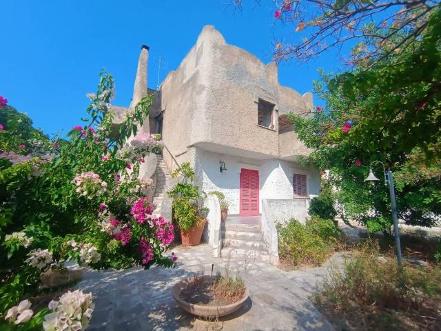 Villa in vendita a Mola di Bari BA