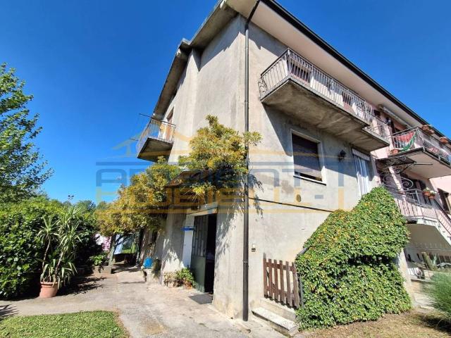 Villa in vendita a Molteno LC