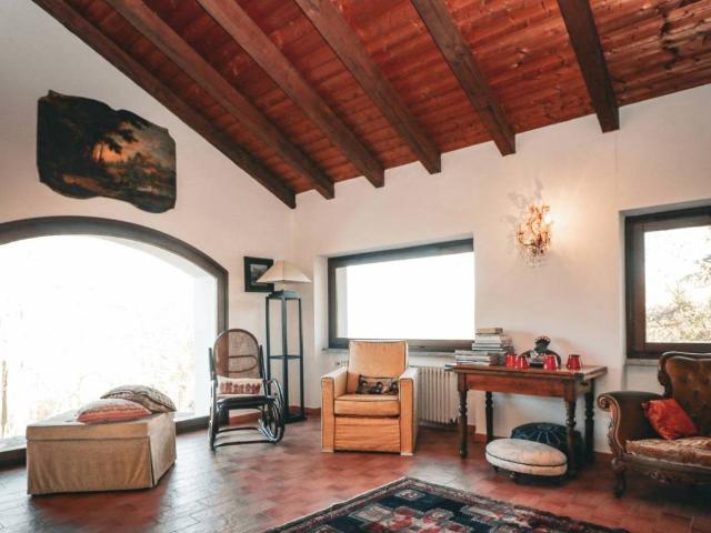 Villa in vendita a Mombaldone AT