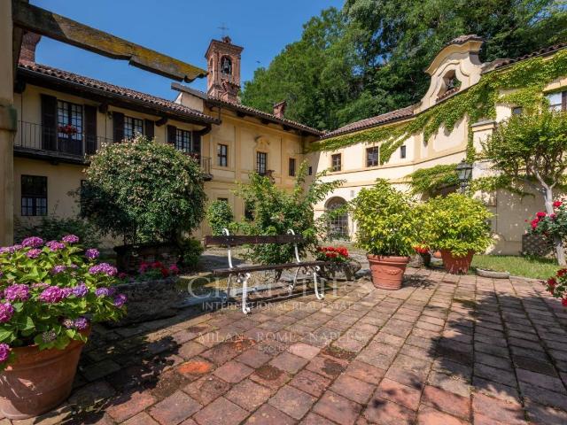 Villa in vendita a Mombello Monferrato