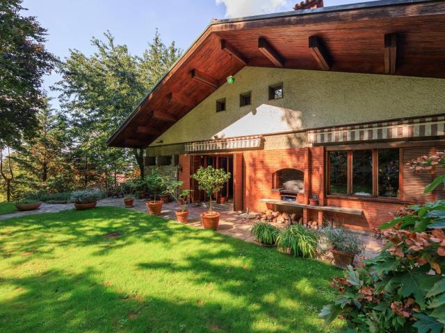Villa in vendita a Moncalieri 672m² Moncalieri