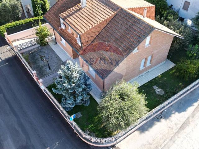 Villa in vendita a Mondolfo