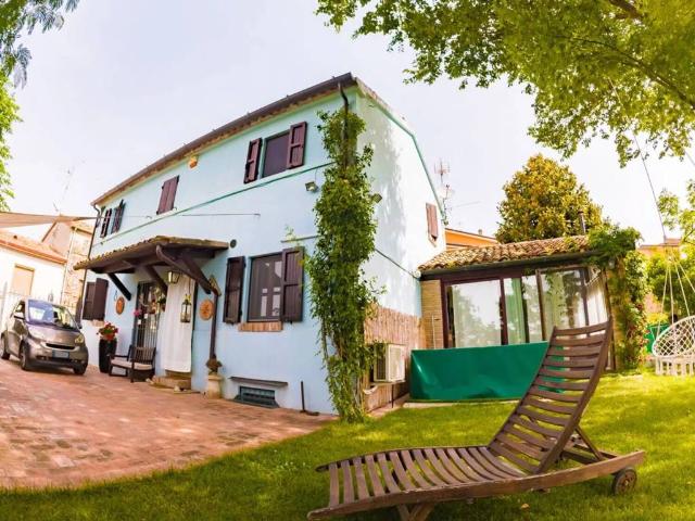 Villa in vendita a Mondolfo PU