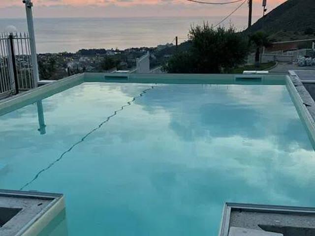 Villa in vendita a Mondragone CE
