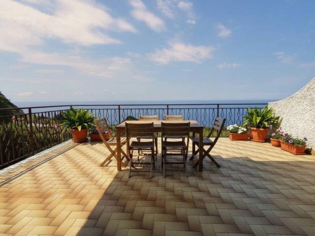 Villa in vendita a Moneglia GE