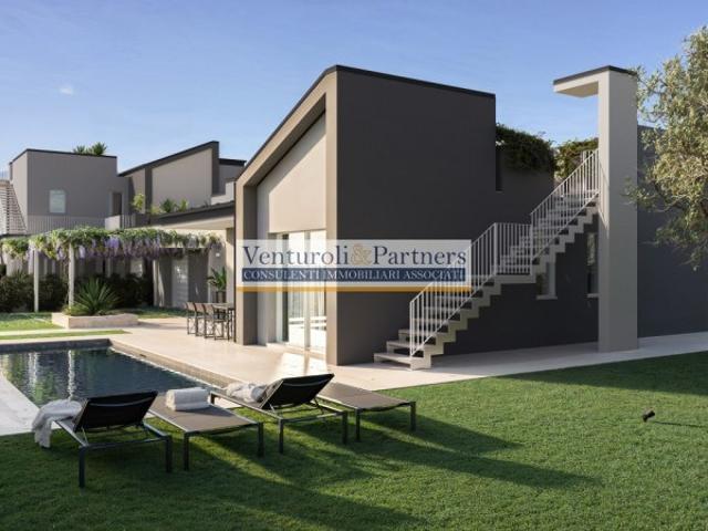 Villa in vendita a Moniga del Garda via Carlo Alberto