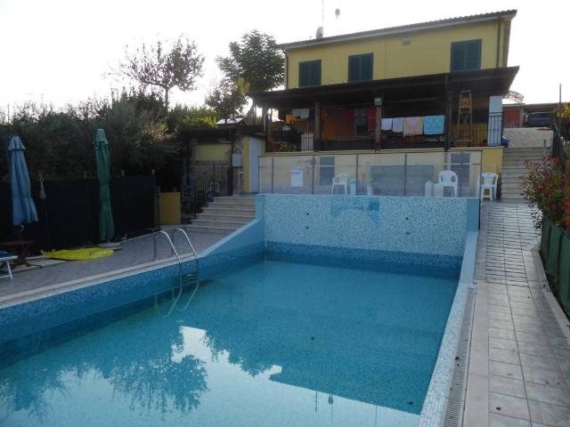 Villa in vendita a Monsampolo del Tronto AP