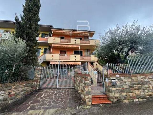 Villa in vendita a Monsummano Terme PT