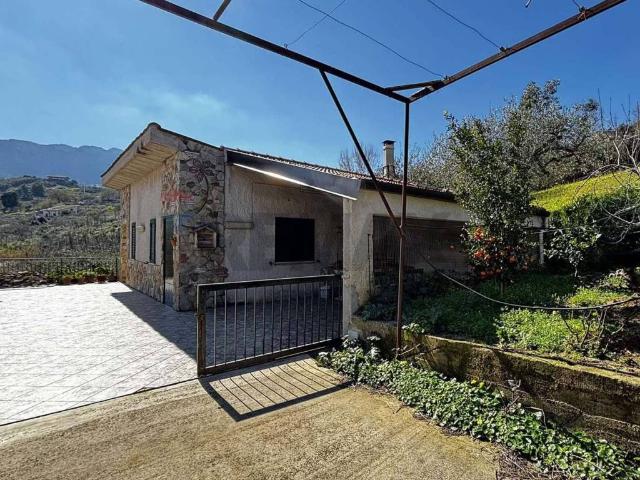 Villa in vendita a Monreale PA